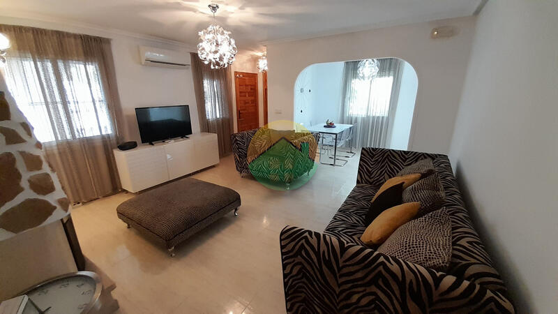 4 slaapkamer Villa Te koop