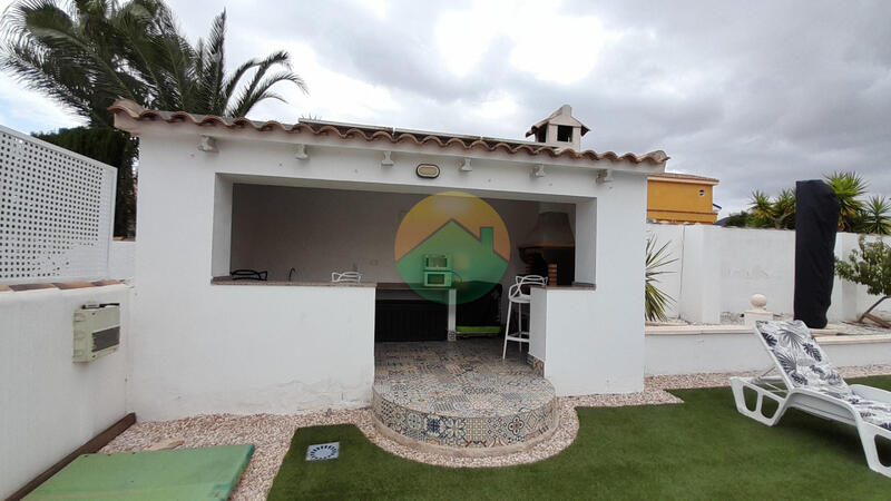 4 slaapkamer Villa Te koop
