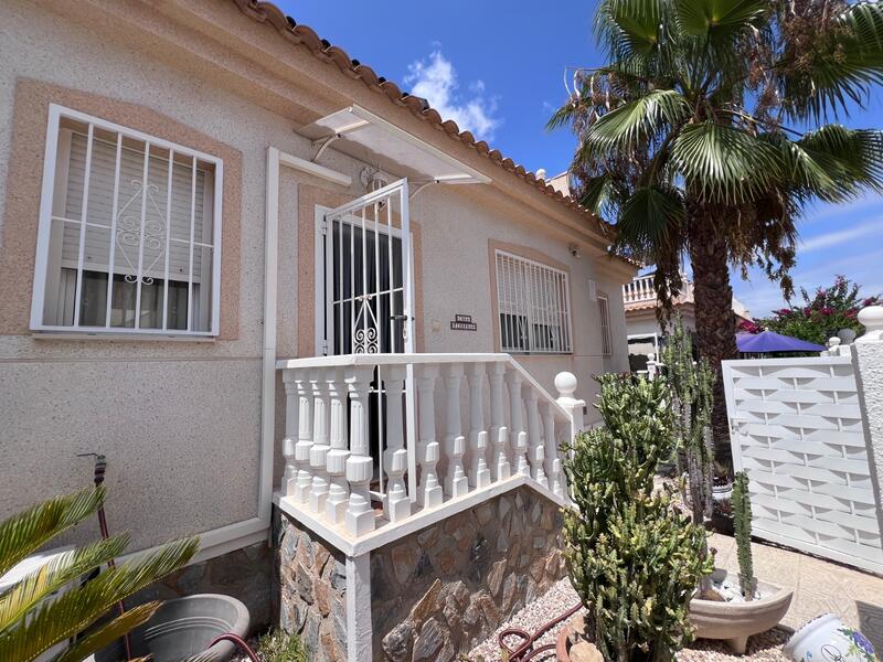 2 slaapkamer Villa Te koop