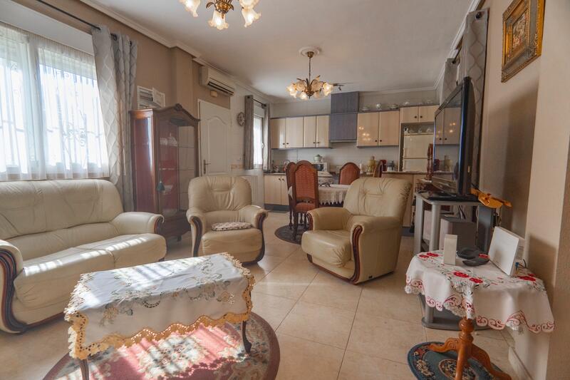 2 Cuarto Villa en venta