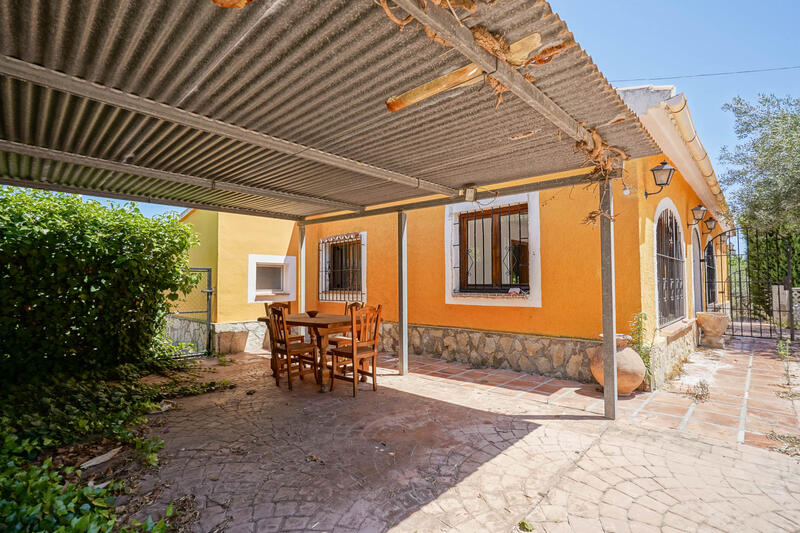 4 bedroom Villa for sale