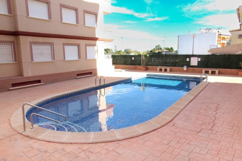 Apartment for sale in Algorfa, Alicante