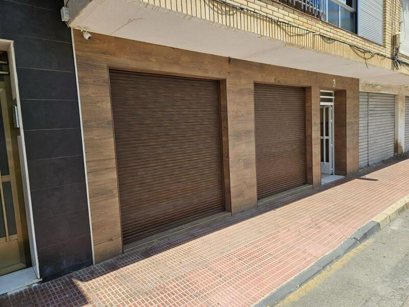 Local Commercial à vendre dans Guardamar del Segura, Alicante