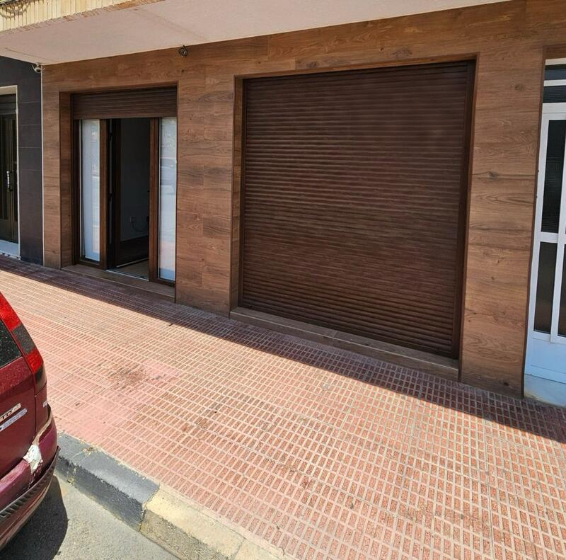 1 Cuarto Local Comercial en venta