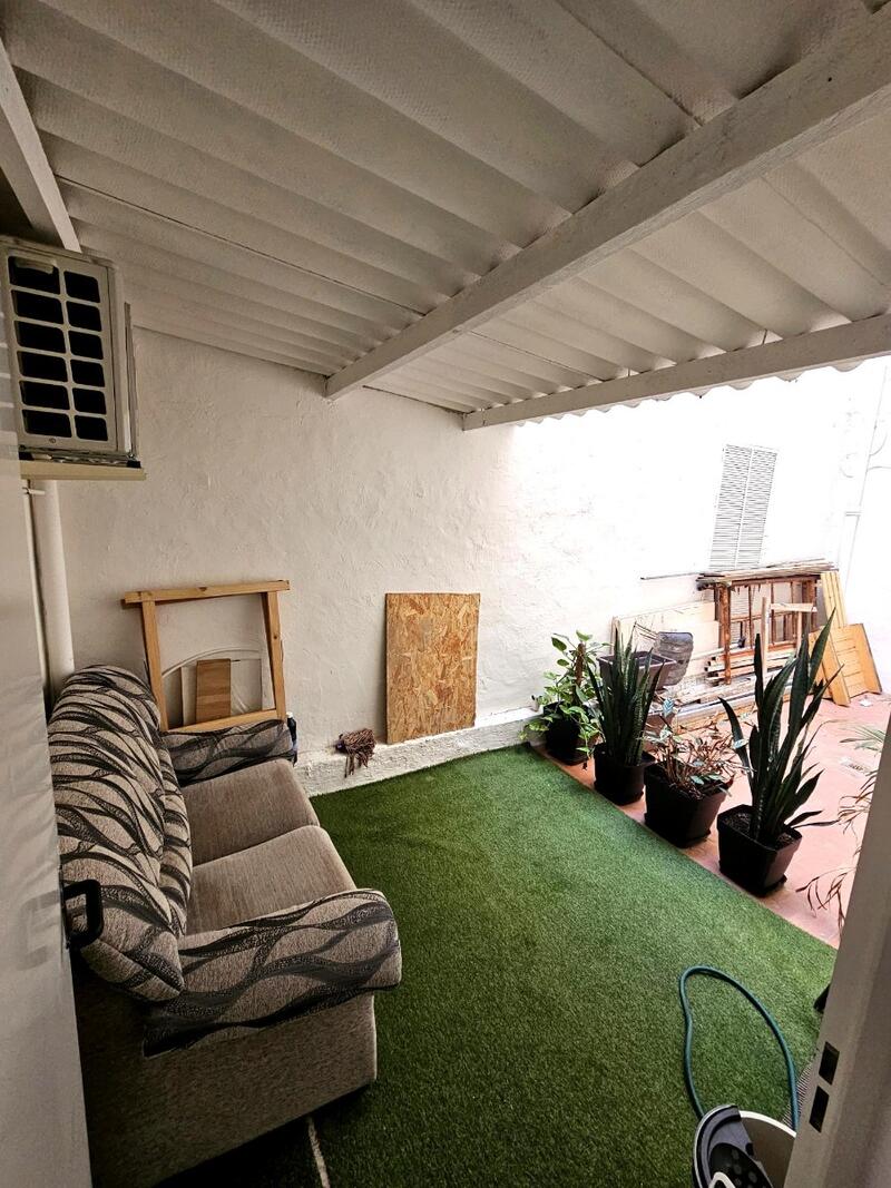 1 Cuarto Local Comercial en venta