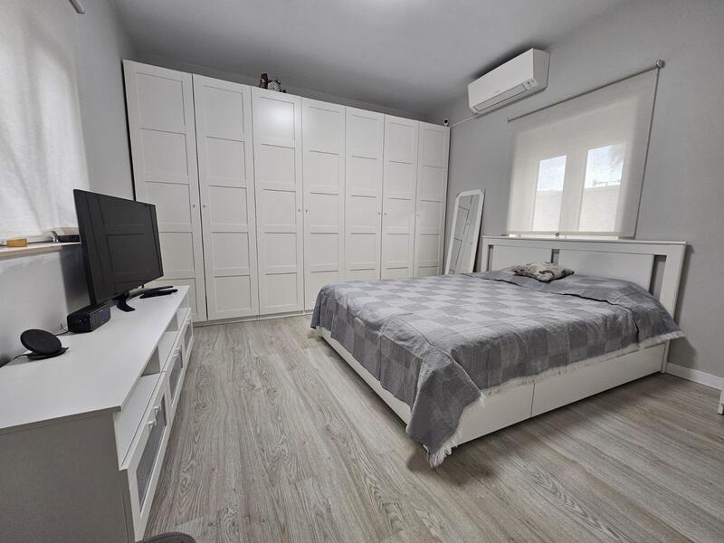 4 Cuarto Villa en venta
