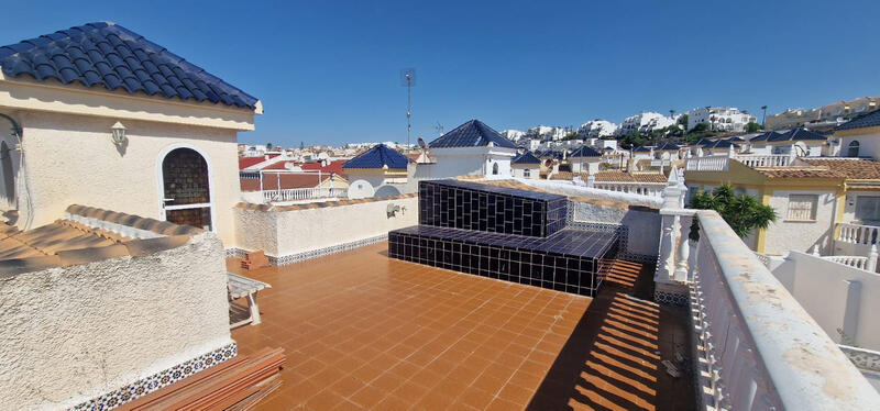 2 Cuarto Villa en venta