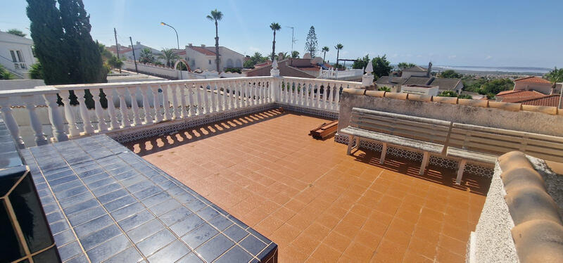 2 Cuarto Villa en venta
