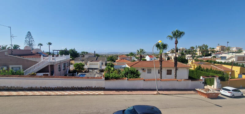 2 Cuarto Villa en venta