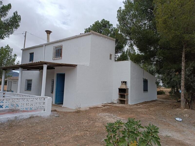 5 bedroom Country House for sale