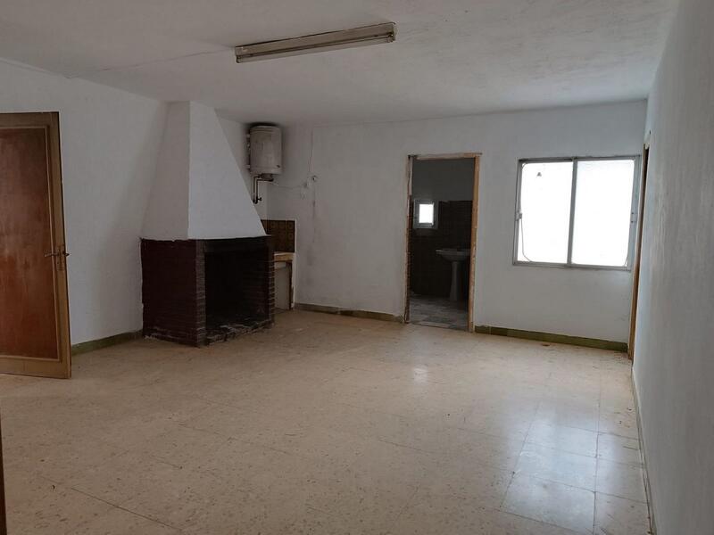 5 bedroom Country House for sale