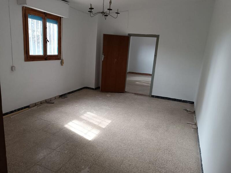 5 bedroom Country House for sale