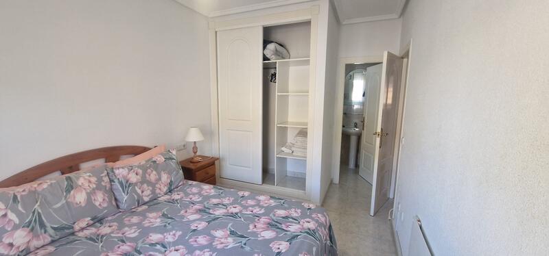 2 Schlafzimmer Stadthaus zu verkaufen