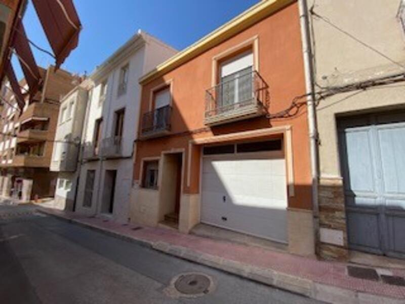 Byhus til salg i Sax, Alicante