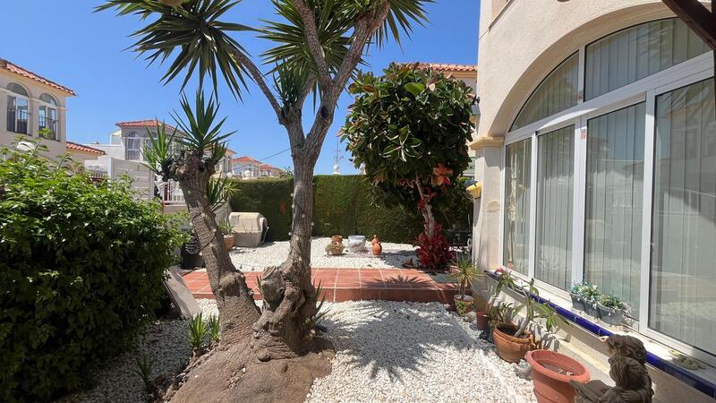 3 Cuarto Villa en venta