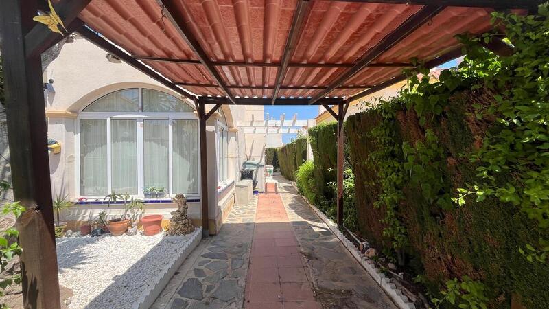 3 Cuarto Villa en venta
