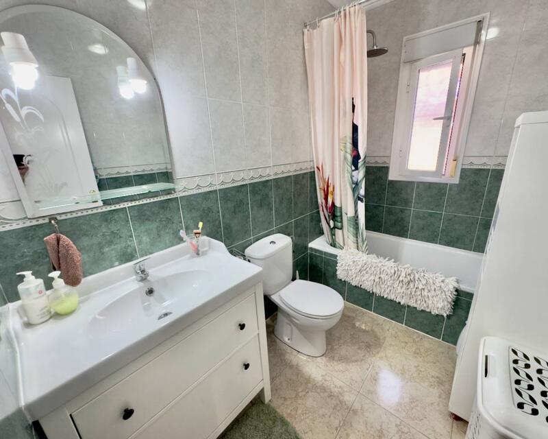 3 спальная комната вилла продается