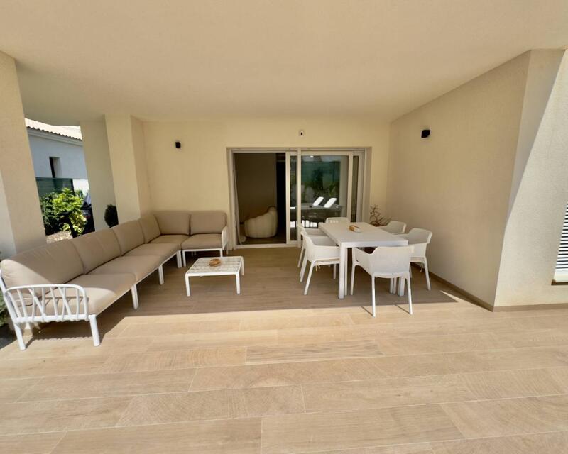 3 bedroom Apartment for sale