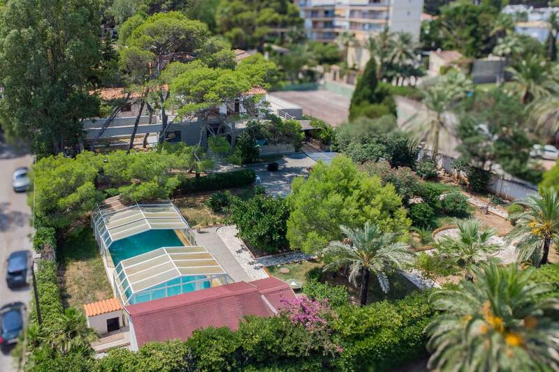 6 bedroom Villa for sale