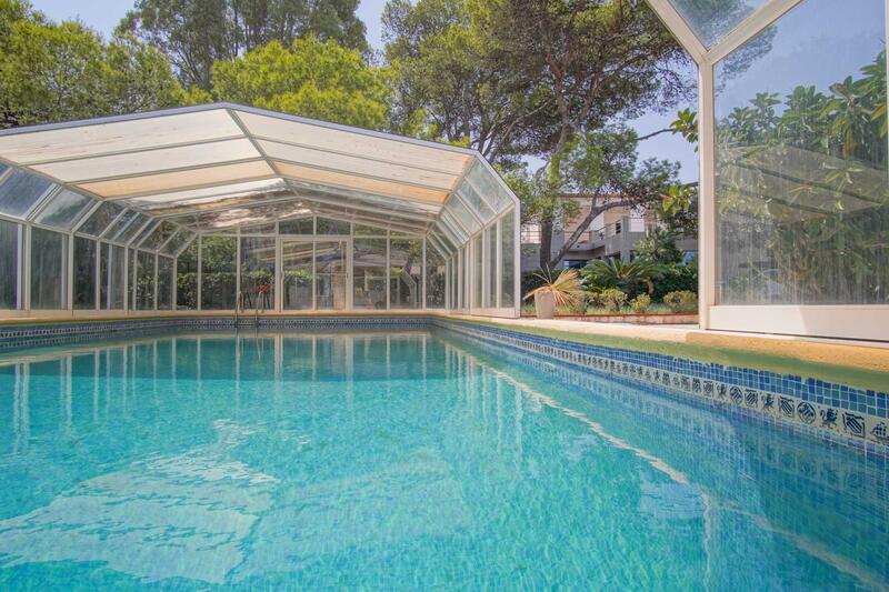 6 bedroom Villa for sale