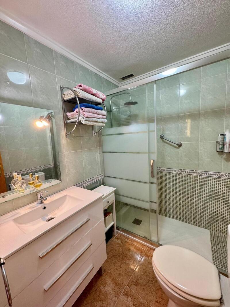 2 slaapkamer Appartement Te koop