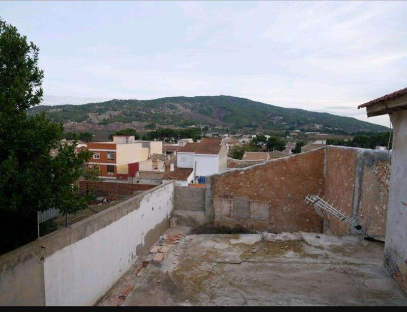 3 bedroom Townhouse for sale