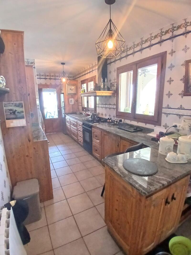 2 спальная комната вилла продается