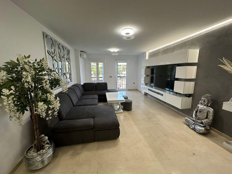 3 slaapkamer Appartement Te koop