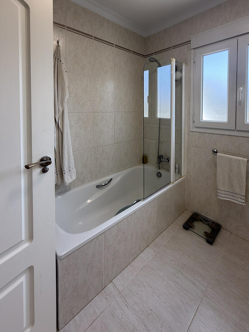 2 slaapkamer Appartement Te koop
