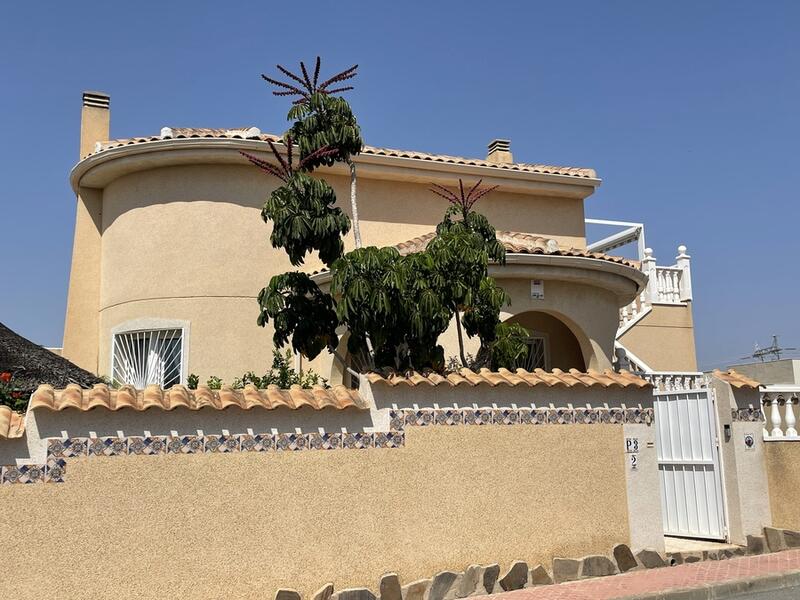 4 Cuarto Villa en venta
