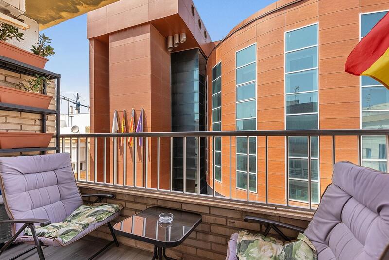 квартира продается в Torrevieja, Alicante