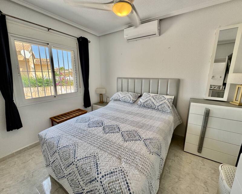 2 Schlafzimmer Villa zu verkaufen