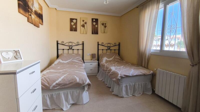 4 Schlafzimmer Villa zu verkaufen