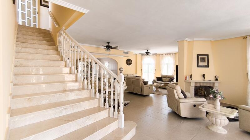 4 Schlafzimmer Villa zu verkaufen