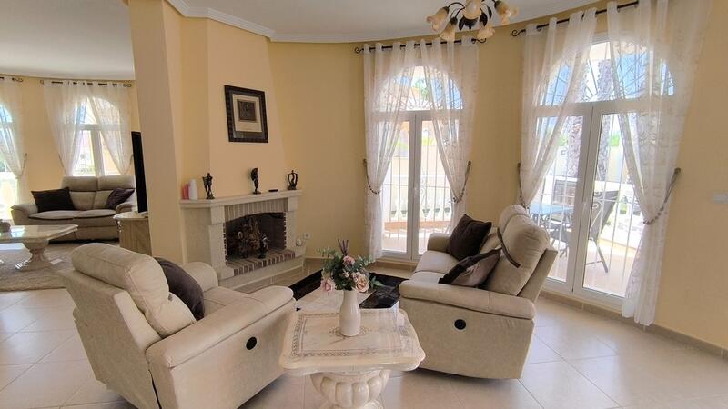 4 Schlafzimmer Villa zu verkaufen
