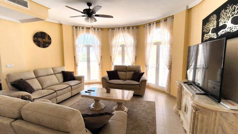 4 Schlafzimmer Villa zu verkaufen