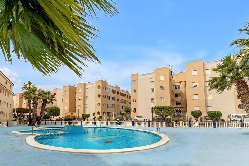 2 slaapkamer Appartement Te koop