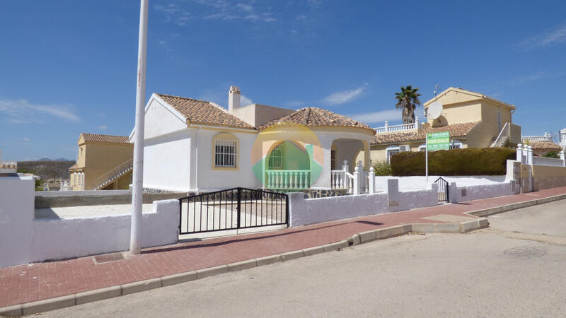 2 Cuarto Villa en venta
