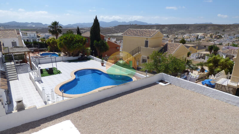 2 Cuarto Villa en venta