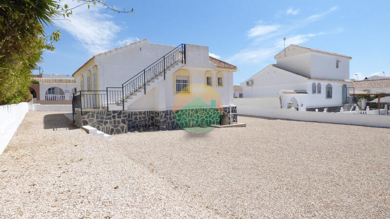 2 Cuarto Villa en venta