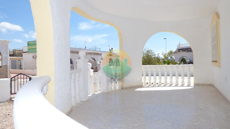 2 Cuarto Villa en venta