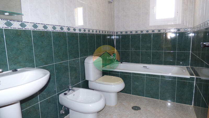 2 Cuarto Villa en venta