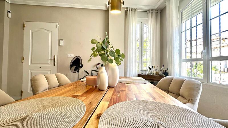 2 soveværelse Byhus til salg
