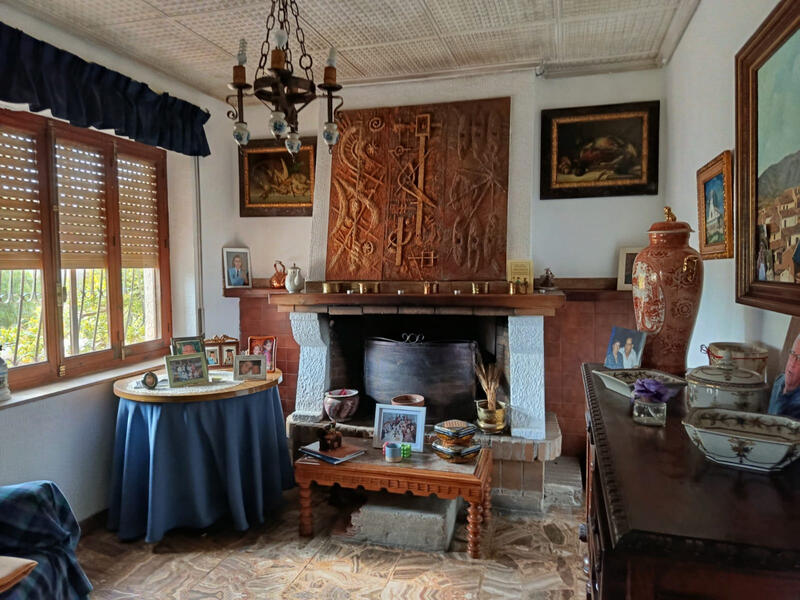 8 bedroom Country House for sale