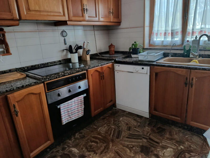 8 bedroom Country House for sale