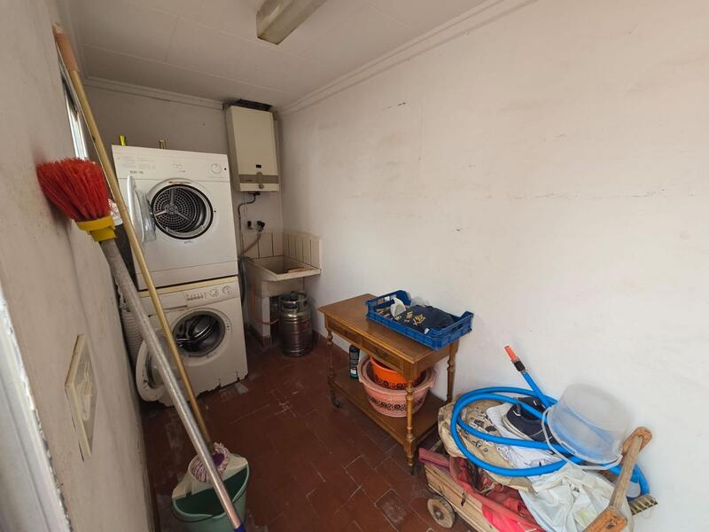4 Schlafzimmer Stadthaus zu verkaufen