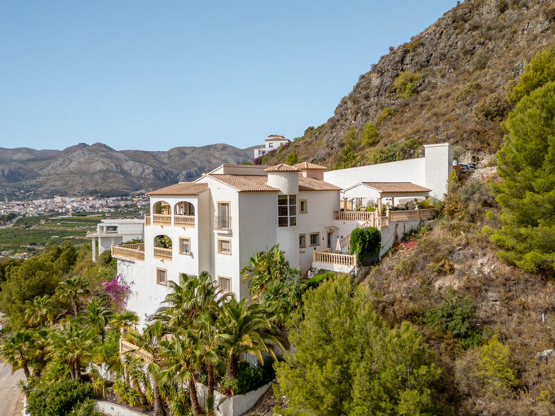 Villa til salgs i Pego, Alicante