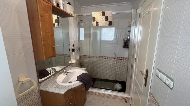 2 slaapkamer Appartement Te koop