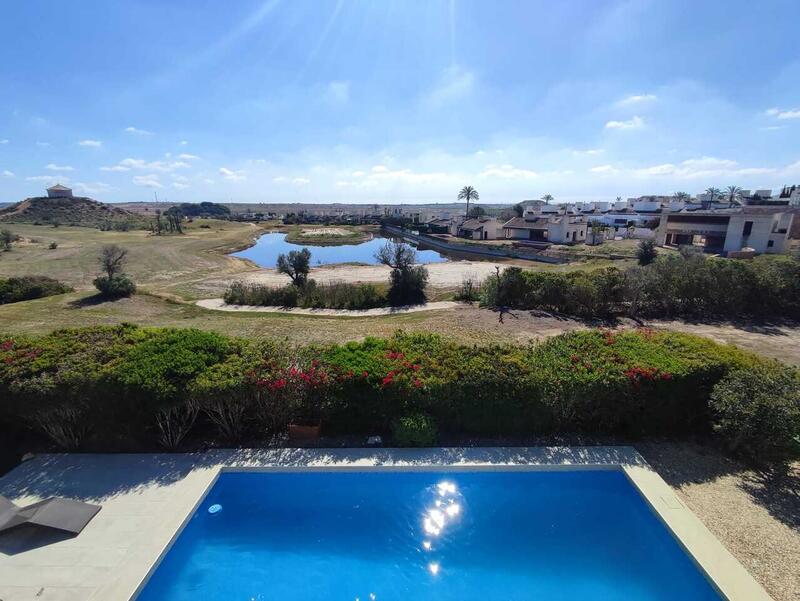 3 Cuarto Villa en venta