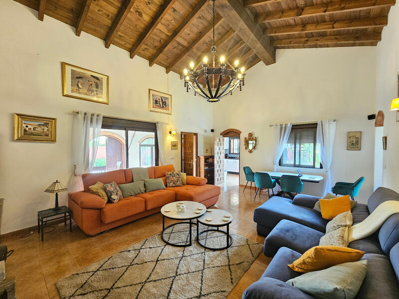 4 bedroom Villa for sale